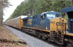 CSX 5422 runs second rolling a line of autoracks